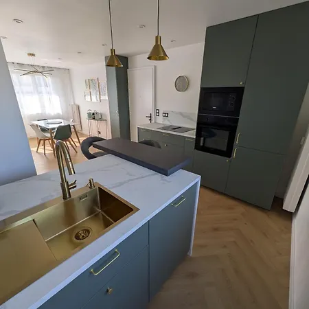 Coeur Des Volcans - Vue Puy De Dome Apartment *